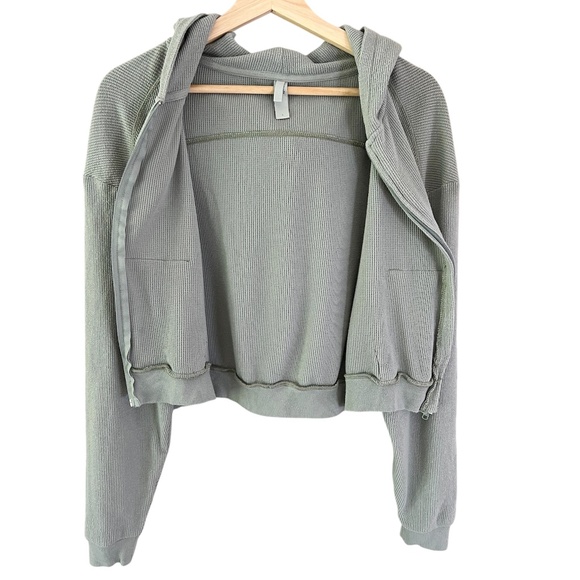 SKIMS Waffle Zip Up Cropped Jacket in Mineral Sage Green Size Large - Picture 5 of 11